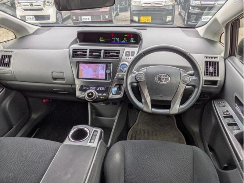 PRIUS ALPHA
