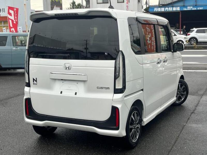 N BOX CUSTOM