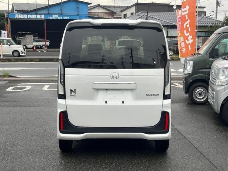 N BOX CUSTOM