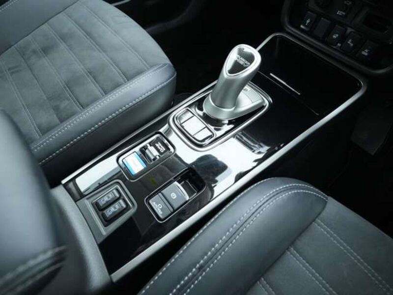 OUTLANDER PHEV