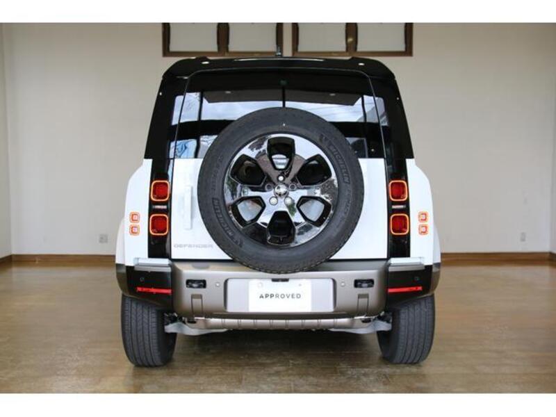 DEFENDER