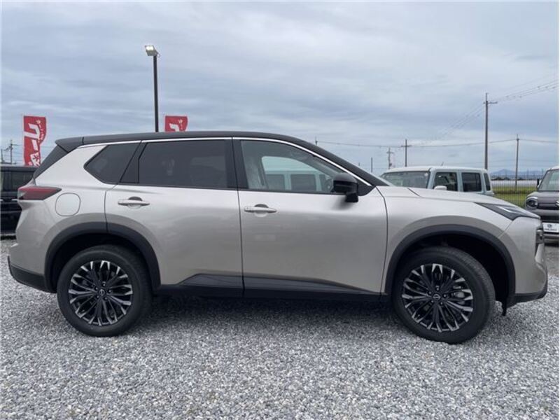 X-TRAIL