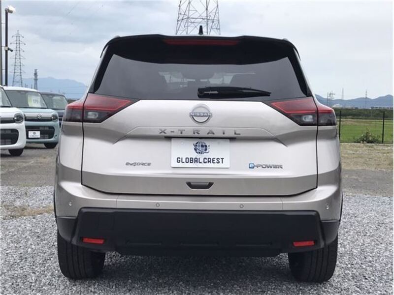 X-TRAIL