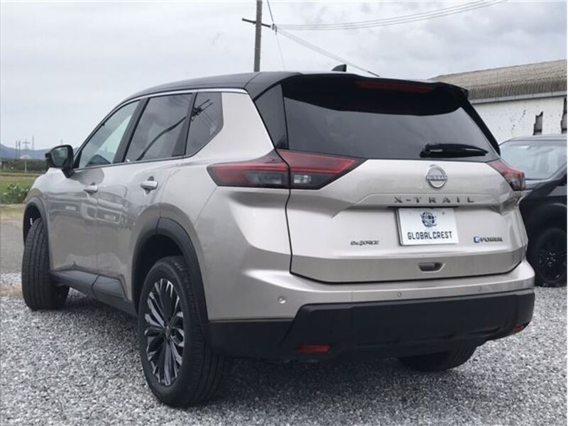 X-TRAIL