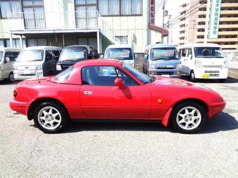 EUNOS ROADSTER