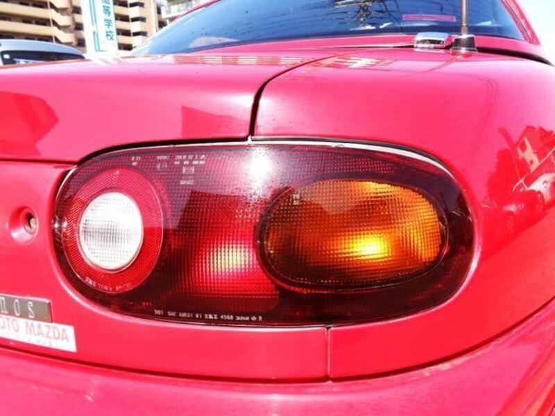 EUNOS ROADSTER