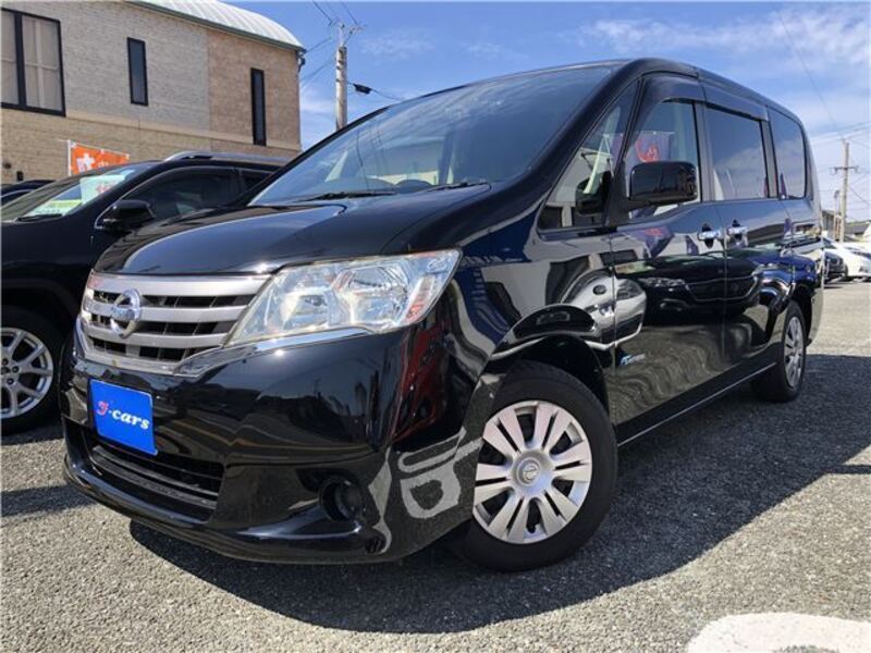 NISSAN SERENA