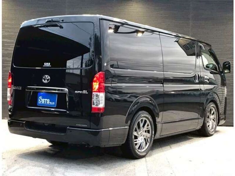HIACE VAN