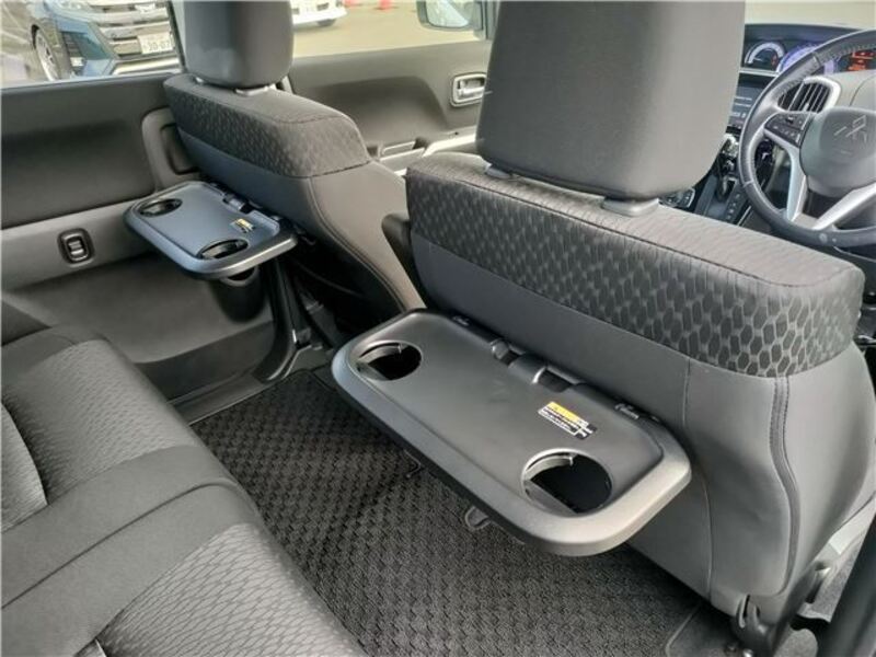 DELICA D2