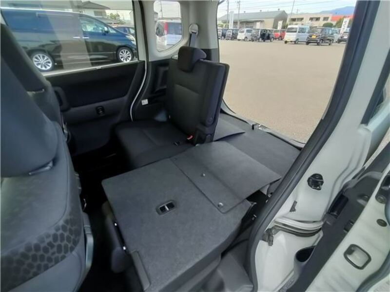 DELICA D2