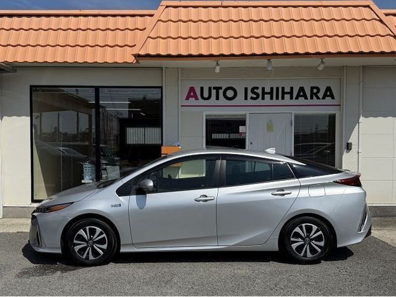 PRIUS PHV