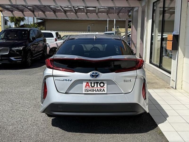 PRIUS PHV