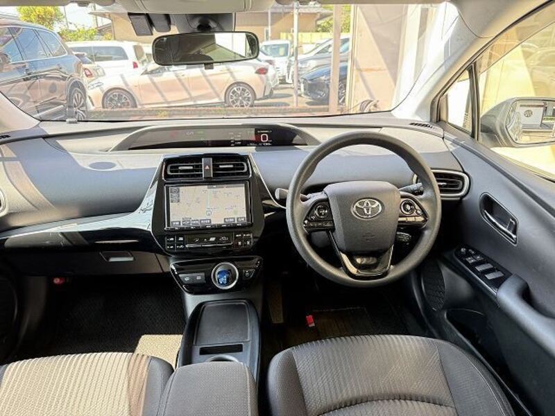 PRIUS PHV