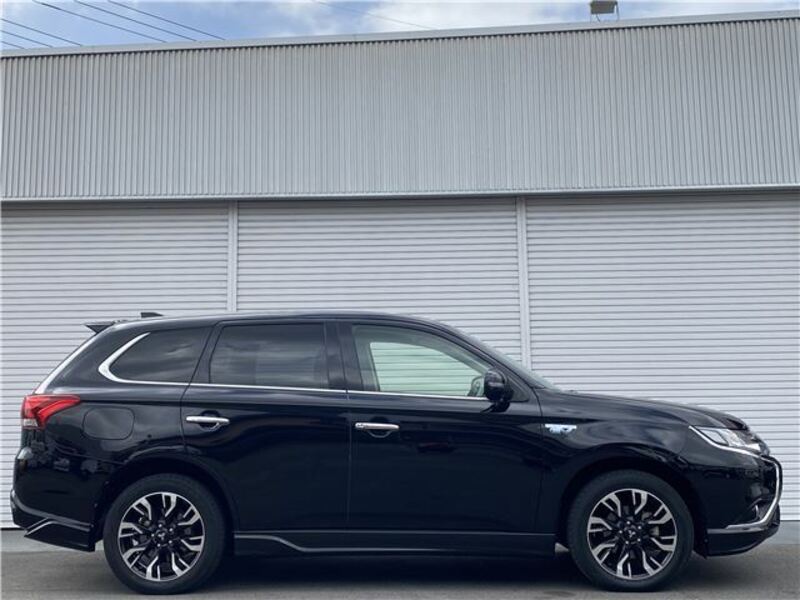 OUTLANDER PHEV