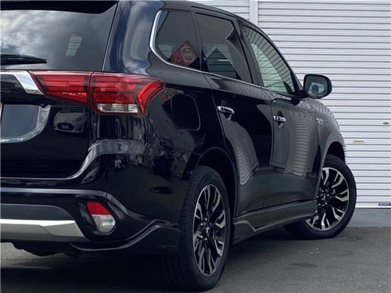 OUTLANDER PHEV