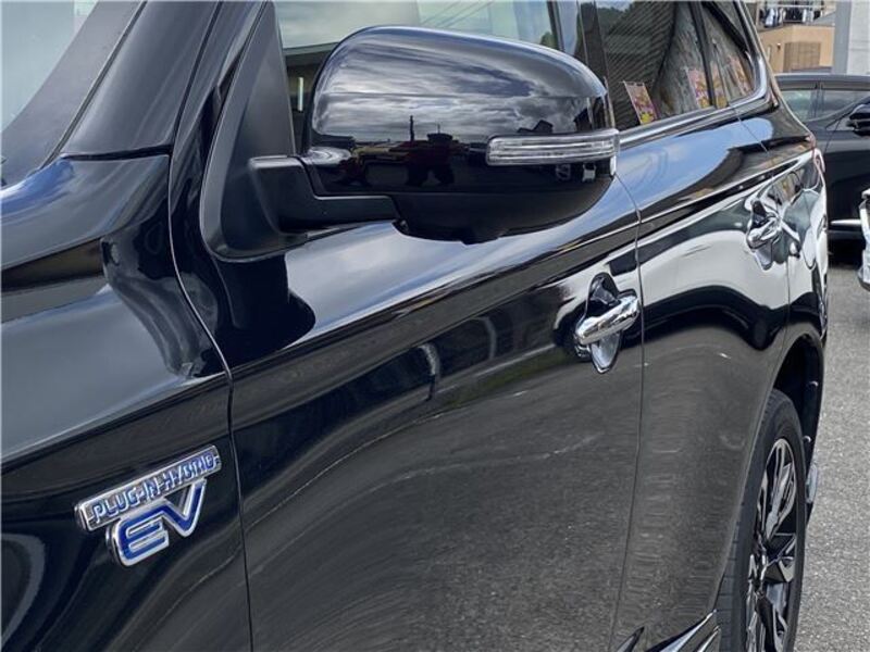 OUTLANDER PHEV