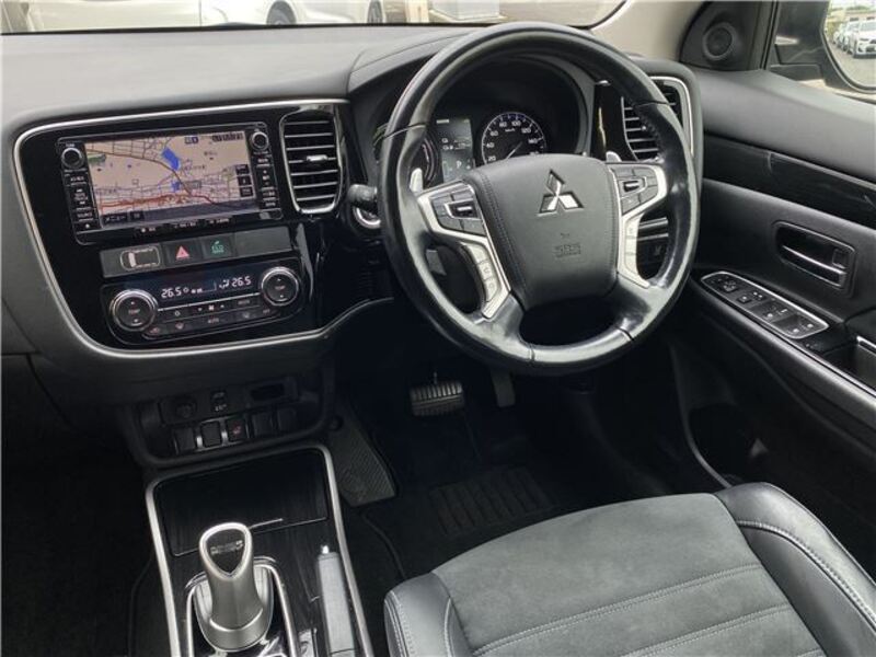 OUTLANDER PHEV