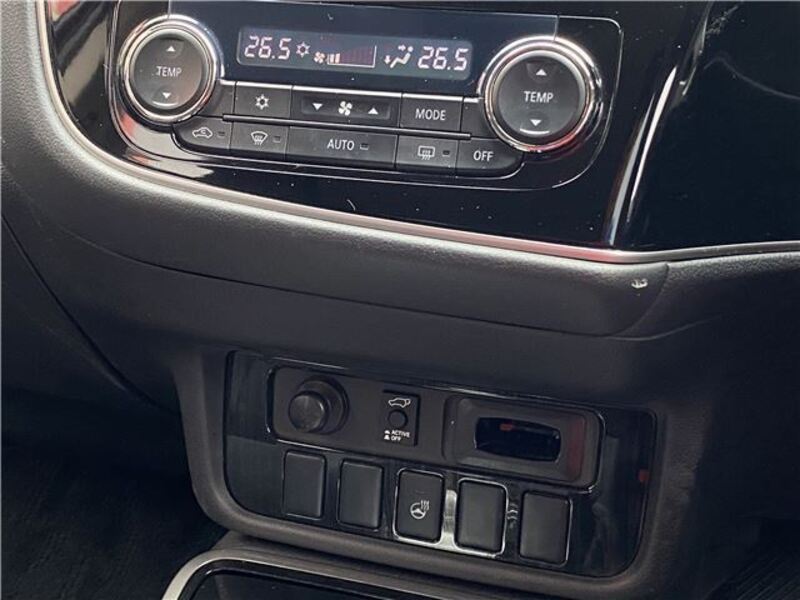 OUTLANDER PHEV