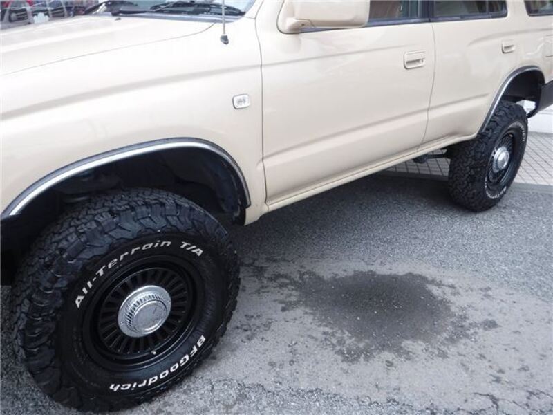 HILUX SURF
