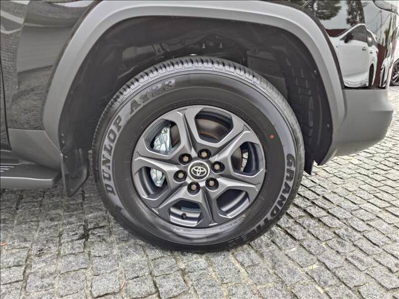 LAND CRUISER