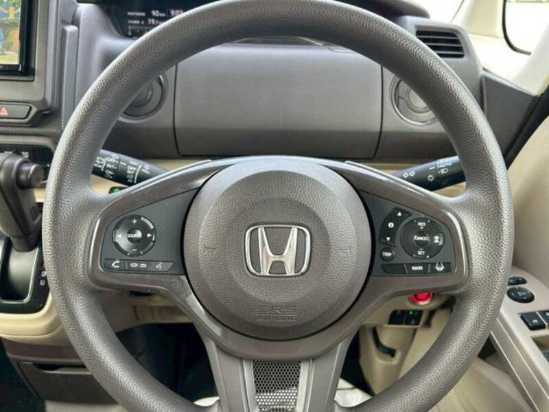 N BOX