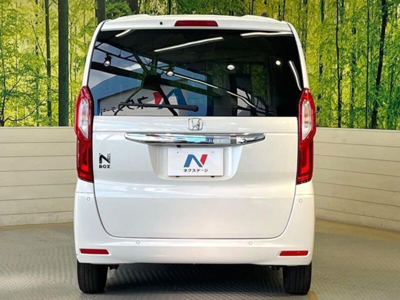 N BOX