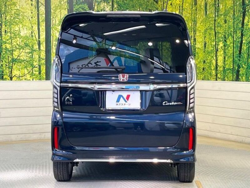 N BOX CUSTOM