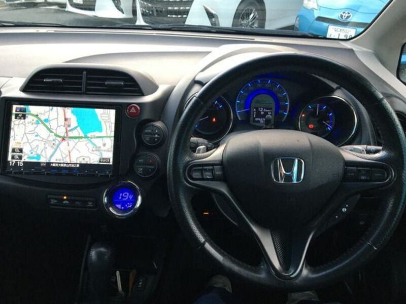 FIT HYBRID