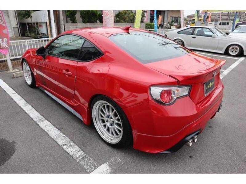 86