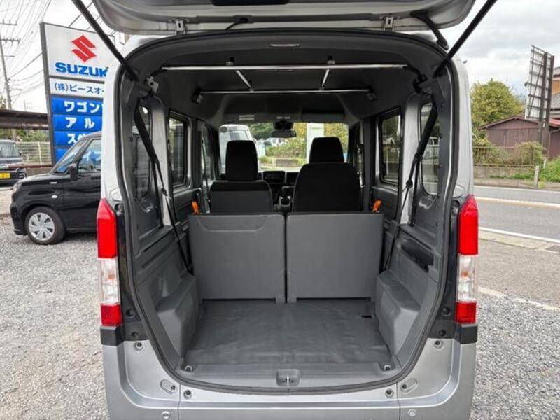N-VAN