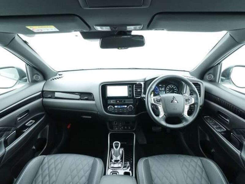 OUTLANDER PHEV