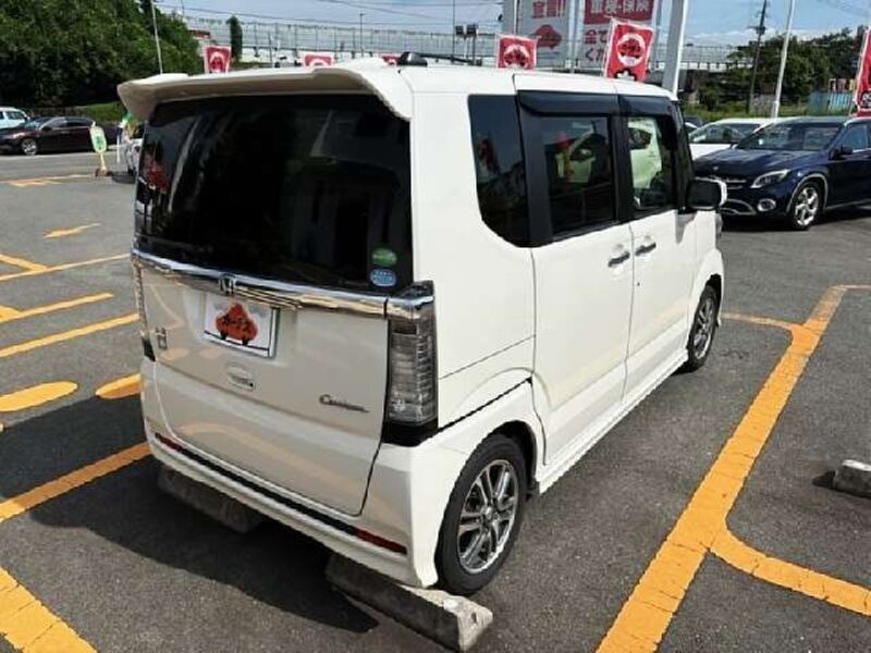 N BOX CUSTOM
