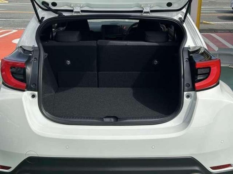 GR YARIS