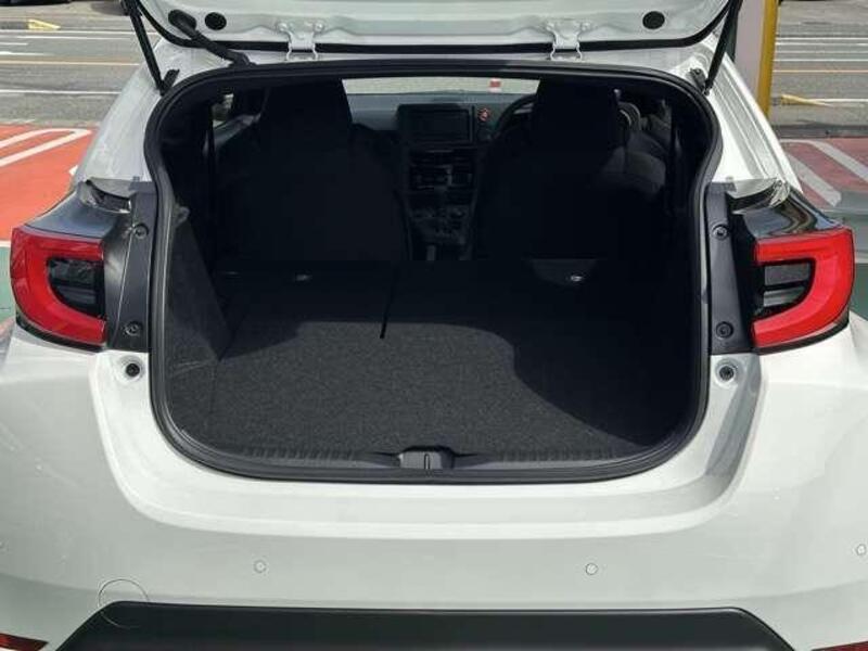 GR YARIS