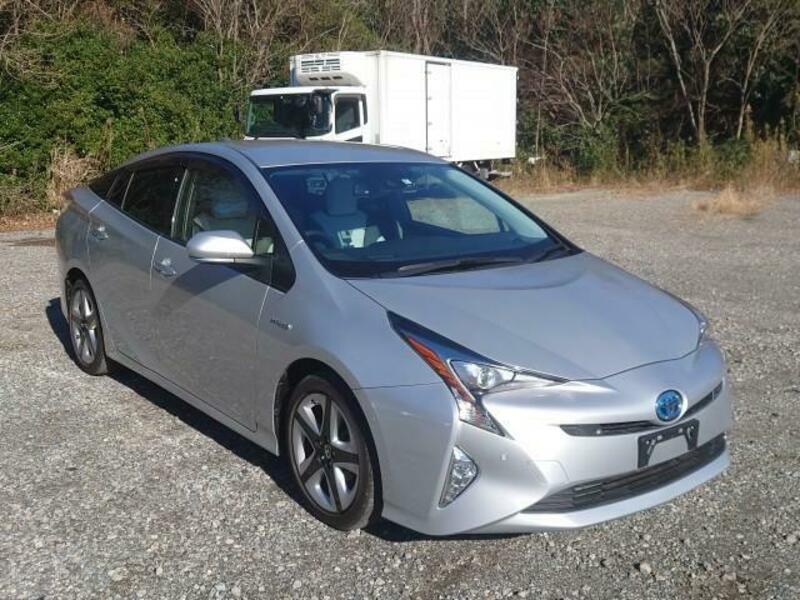 PRIUS-11