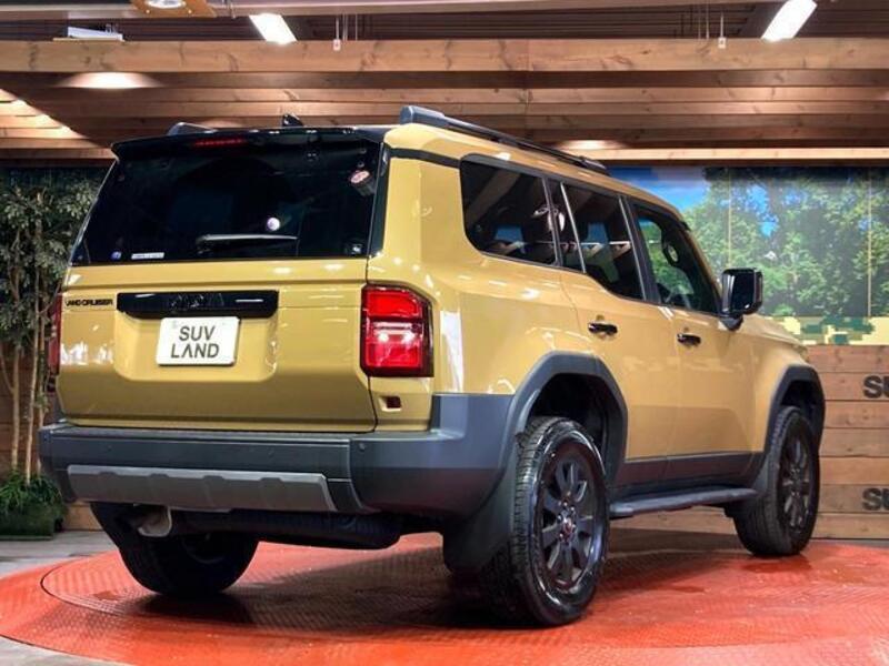LAND CRUISER 250