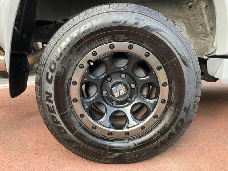 HILUX SURF