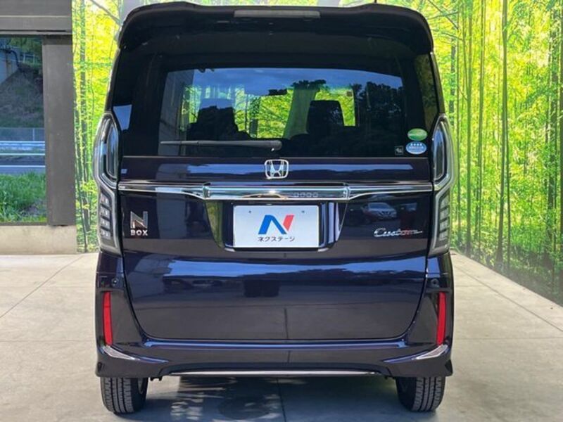 N BOX CUSTOM