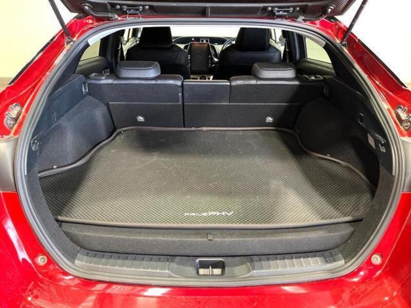 PRIUS PHV