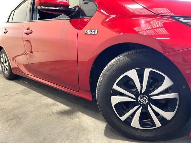 PRIUS PHV