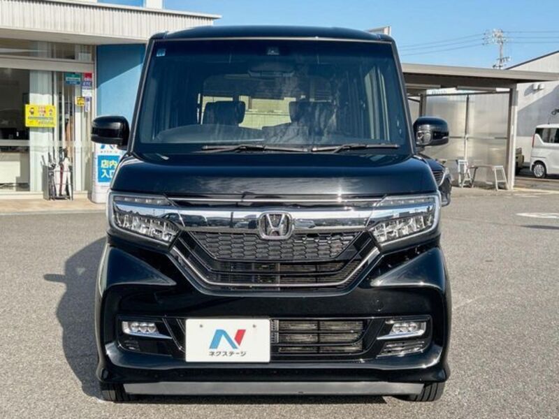 N BOX CUSTOM