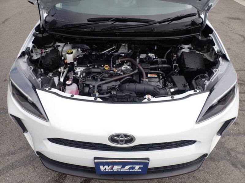 YARIS CROSS