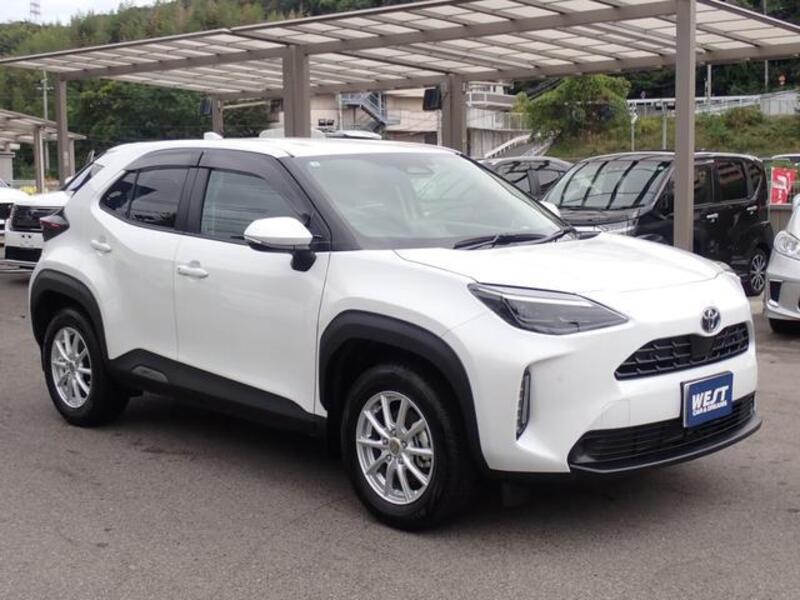 YARIS CROSS