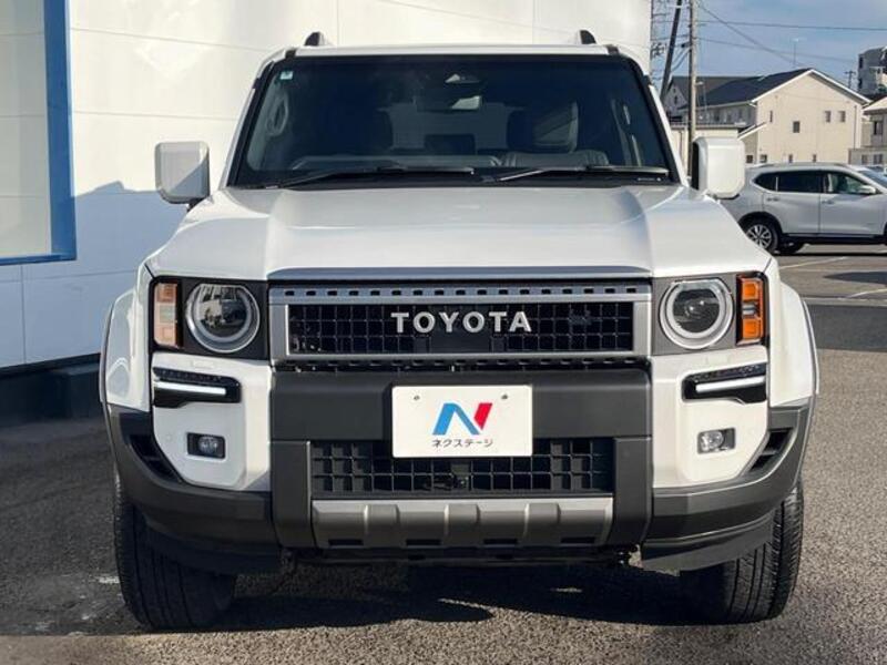 LAND CRUISER 250