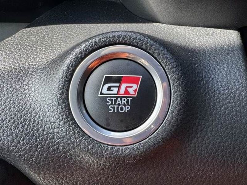 GR YARIS