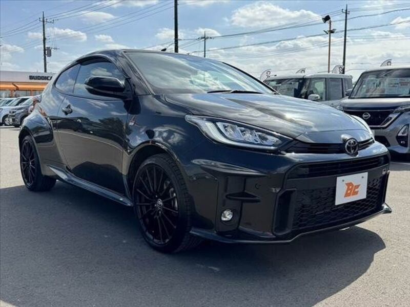 GR YARIS