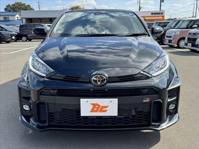GR YARIS
