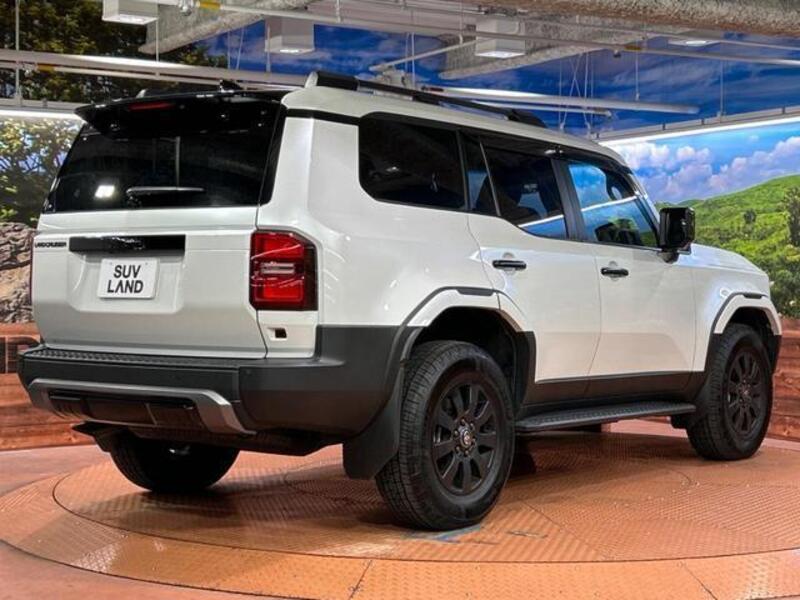 LAND CRUISER 250