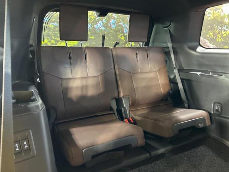 LAND CRUISER 250