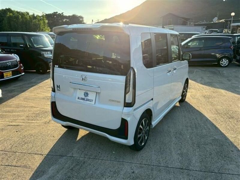 N BOX CUSTOM